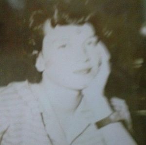 Meet your Posher, Nena